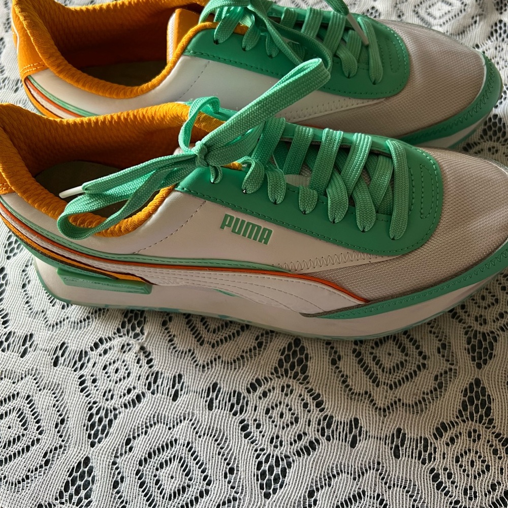 Puma Athletic Shoes in Green, White, and Orange - Picture 2 of 7
